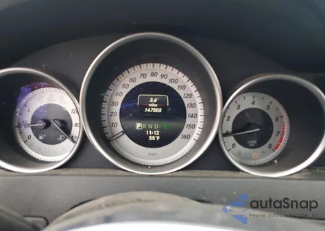 2015 Mercedes-Benz C 250 z USA, uszkodzony, nr VIN WDDGJ4HB1FG404469